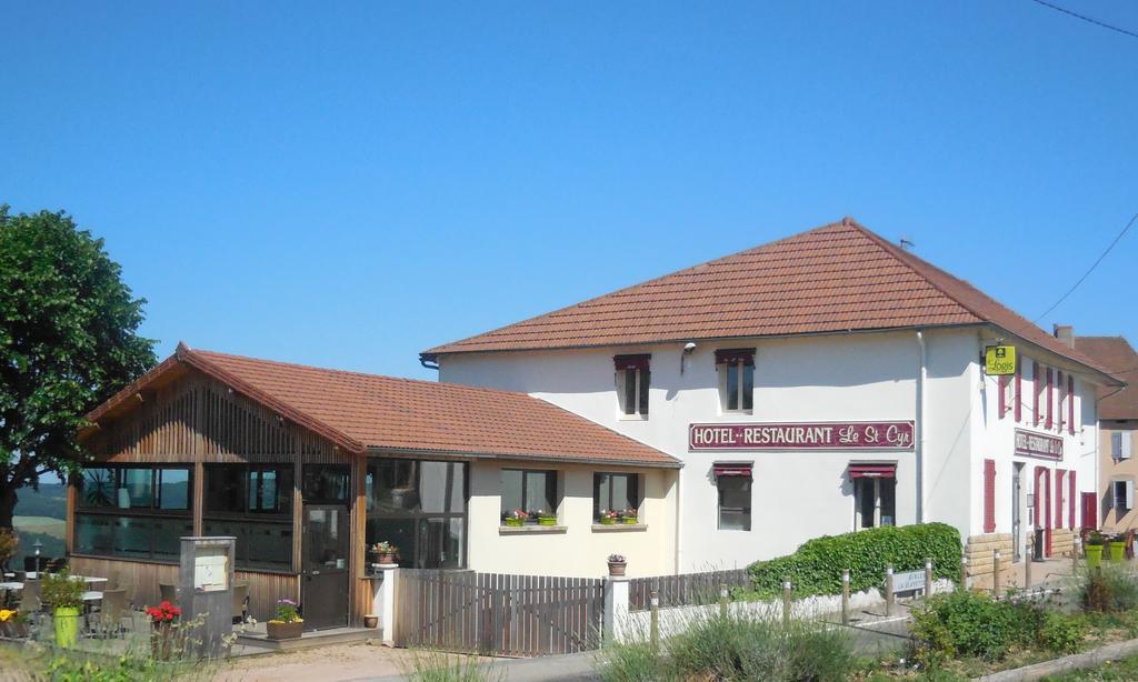 Logis Le Saint Cyr Montmelard Exterior foto